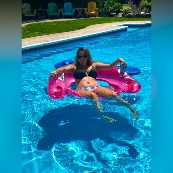 Meet Your Posher - Picture 1 of 4